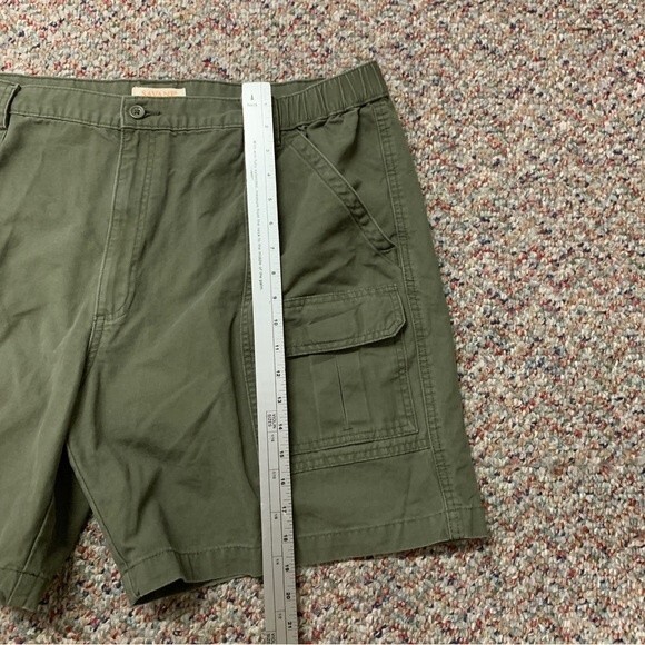Savane Olive Green Elastic Waist 7.5" Inseam Cargo Shorts Size 40 - Picture 8 of 8